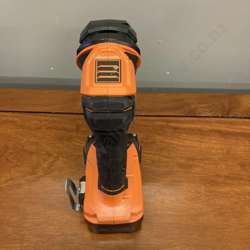 AEG 18V LED Torch FL182 & 6.0Ah Battery (No Charger) Image 1++
